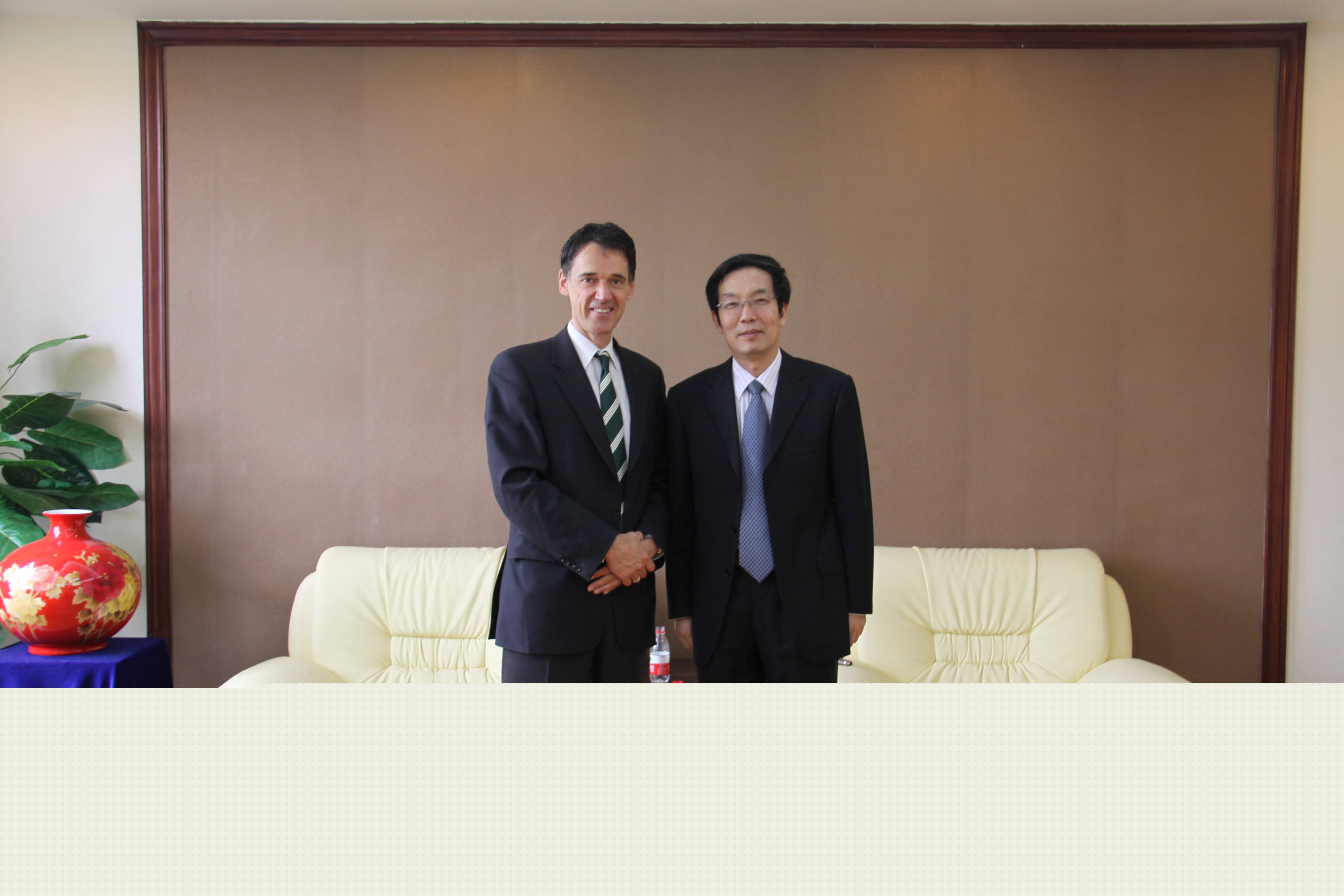 QQ图片20140416155857.jpg